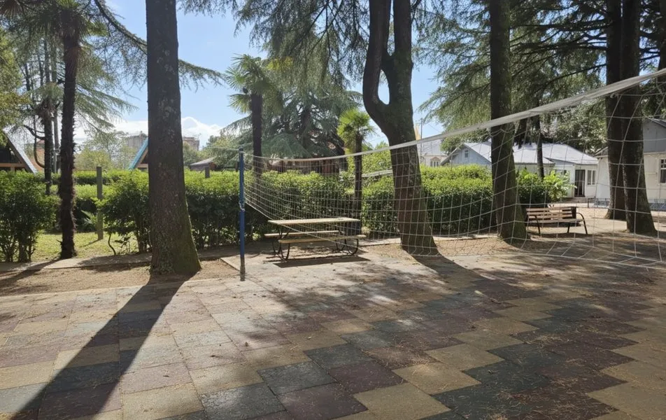 Температура воздуха и моря по месяцам